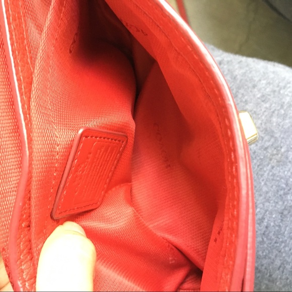 Coach crossbody bag red gold hardware - Picture 14 of 16